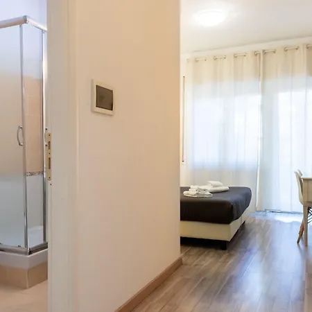 Aurelia 4*